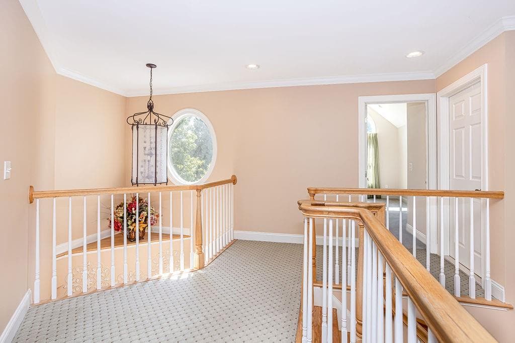 20 Sanctuary Drive photo 13