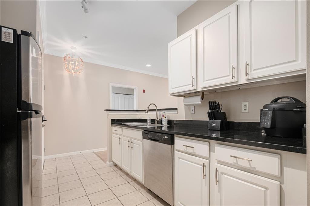 Condominium at 1000 Providence Place UNIT 374, Providence, photo 7 of 35