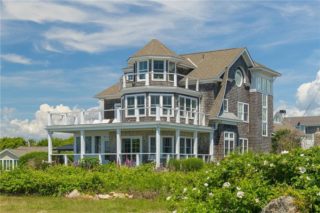 Single Family Residence at 37 Coast Guard Avenue, South Kingstown, photo 5 of 50