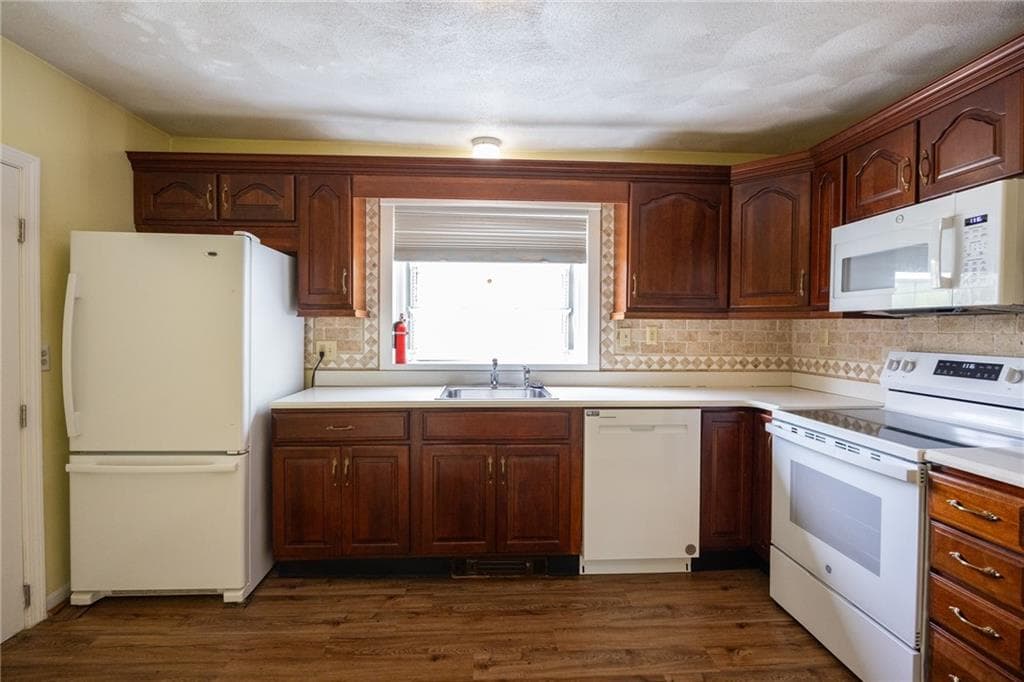 71 Roland Street photo 16