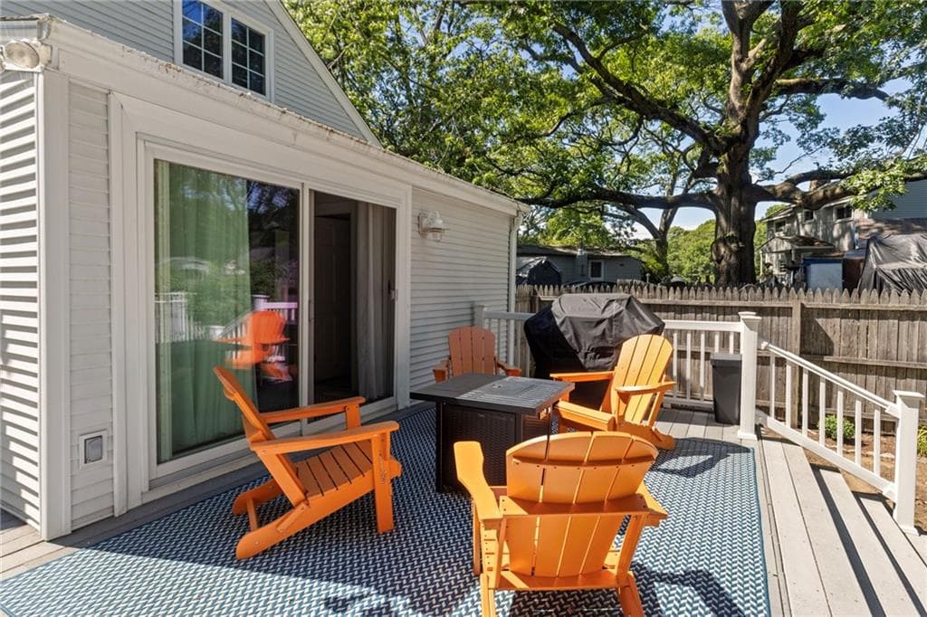 11 N Shore Street photo 27