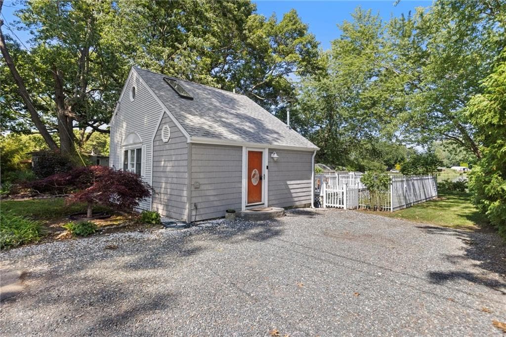 11 N Shore Street photo 5