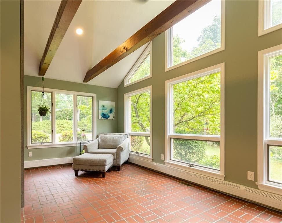 Single Family Residence at 20 Lincoln Drive, North Smithfield, photo 6 of 15