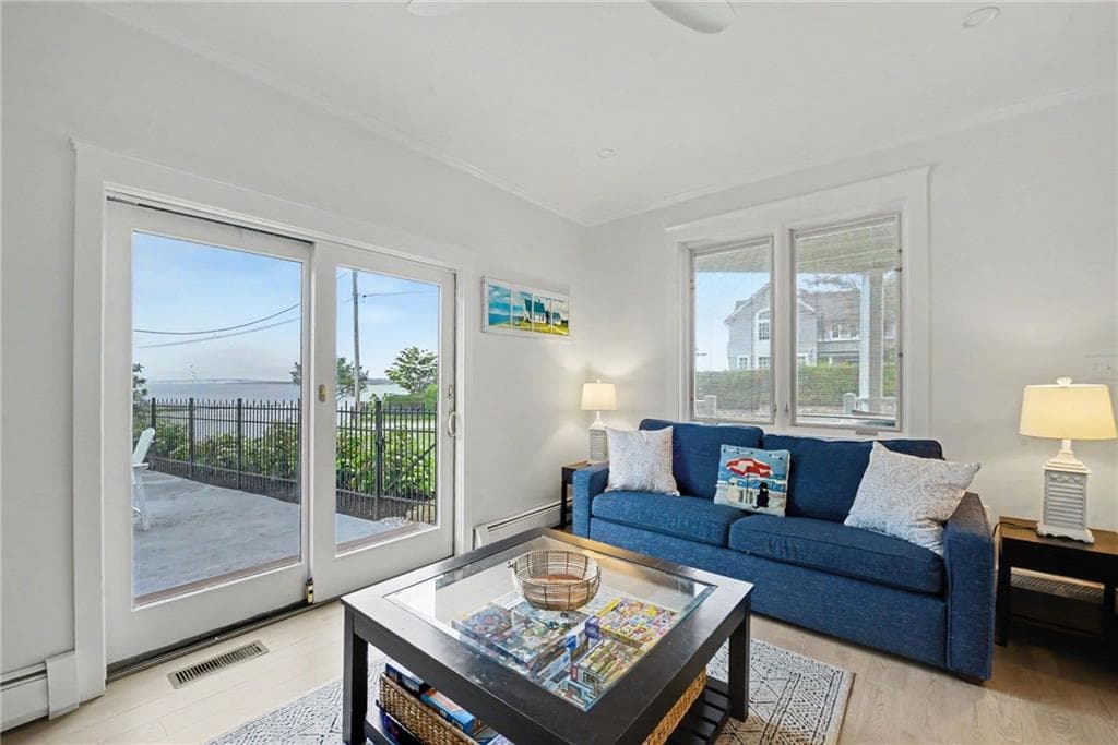 20 Roxbury Road photo 16