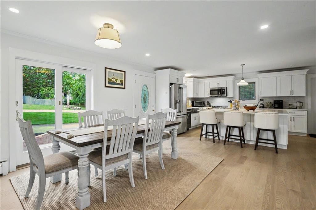 20 Roxbury Road photo 12