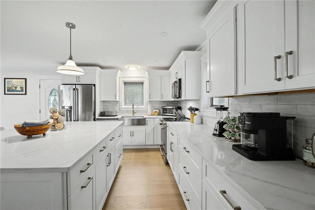 20 Roxbury Road photo 10