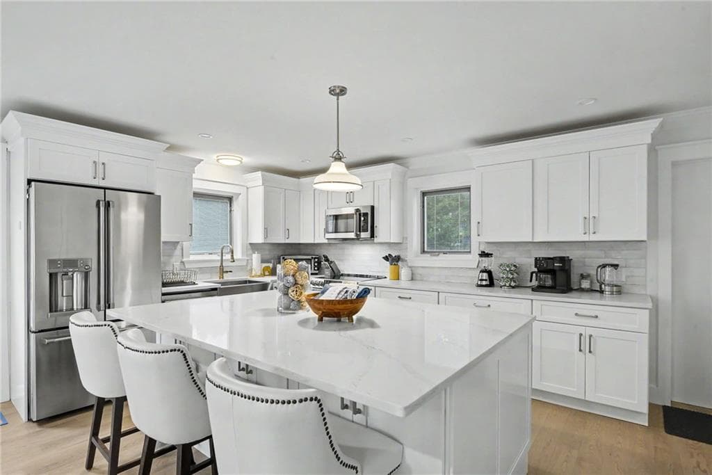 20 Roxbury Road photo 11