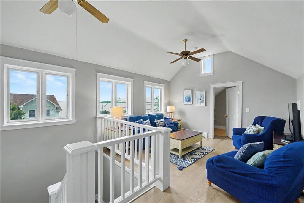 20 Roxbury Road photo 31