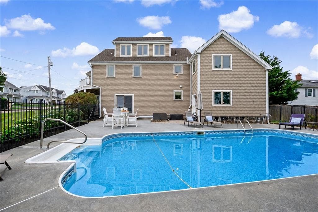 20 Roxbury Road photo 8