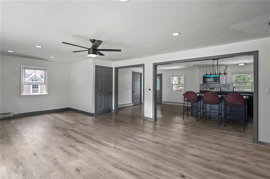 Single Family Residence at 172 Knotty Oak Road, Coventry, photo 13 of 36