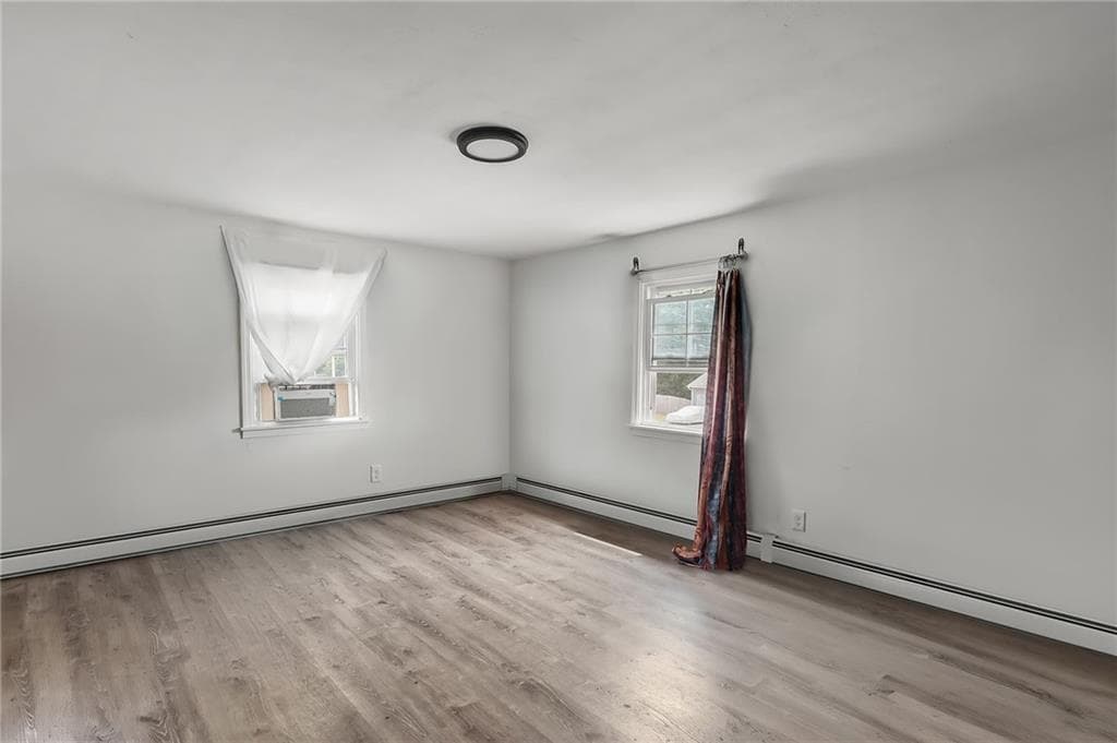 Single Family Residence at 172 Knotty Oak Road, Coventry, photo 16 of 36