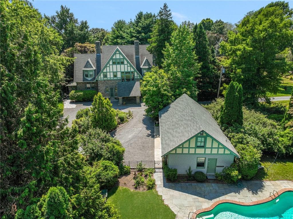 360 RUMSTICK Road