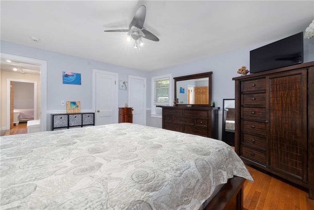 5443 Post Road photo 17