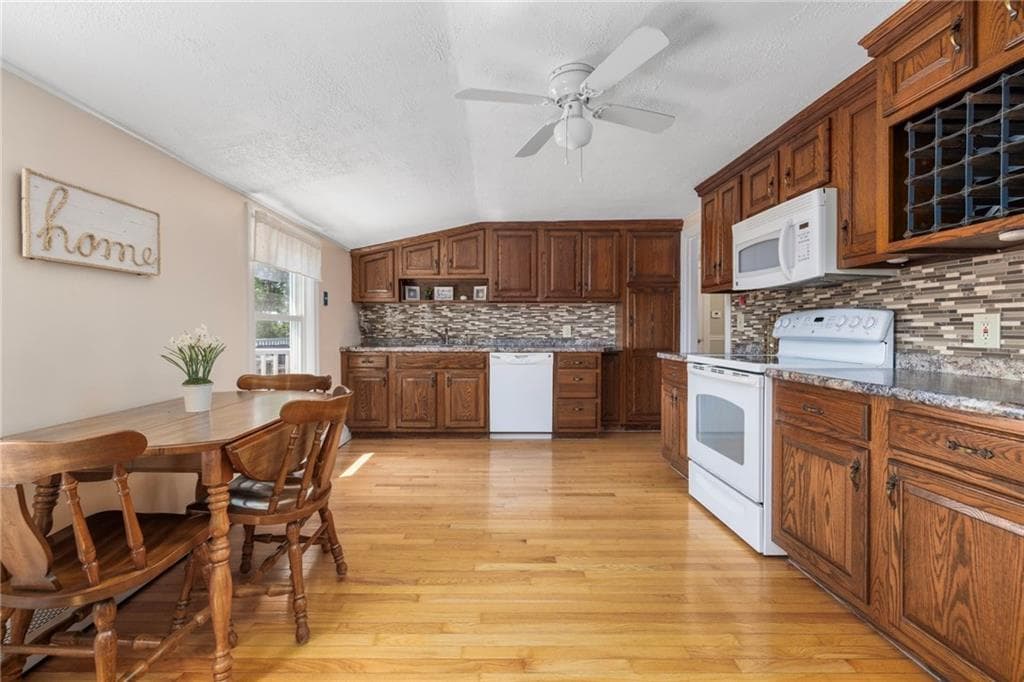 5443 Post Road photo 19