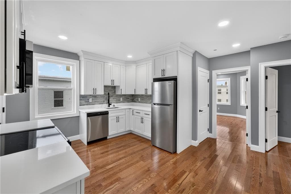 100 Knight Street UNIT 5