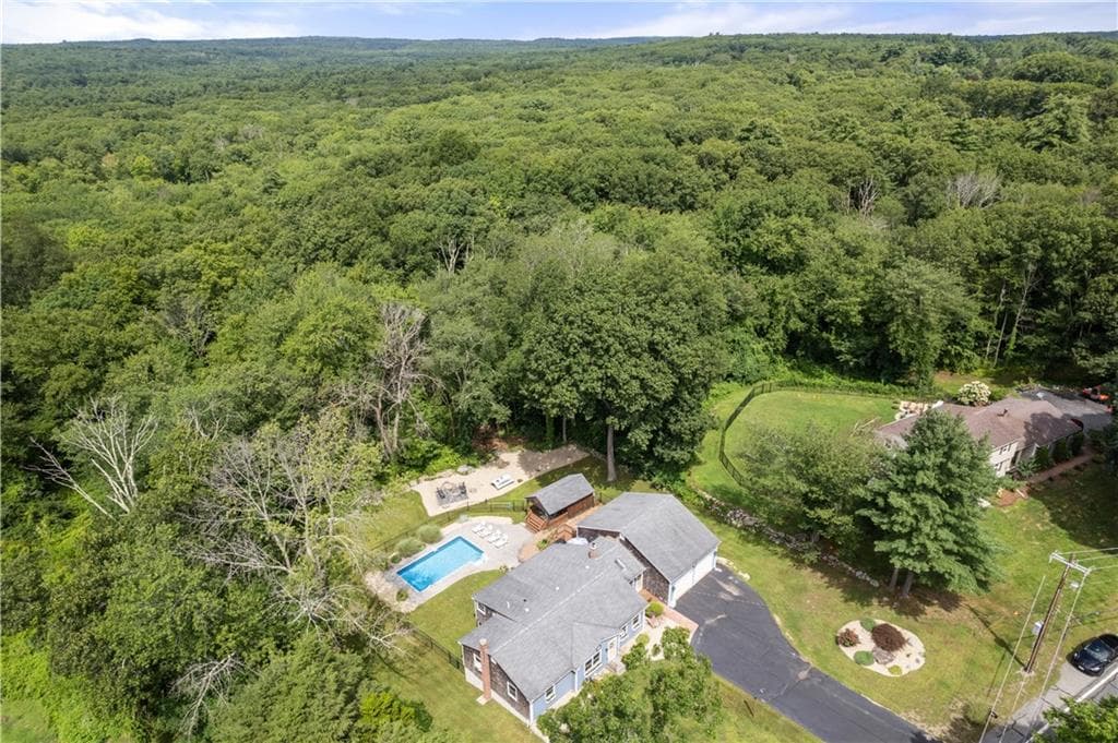 315 Saw Mill Road photo 47