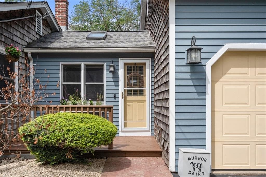 315 Saw Mill Road photo 5