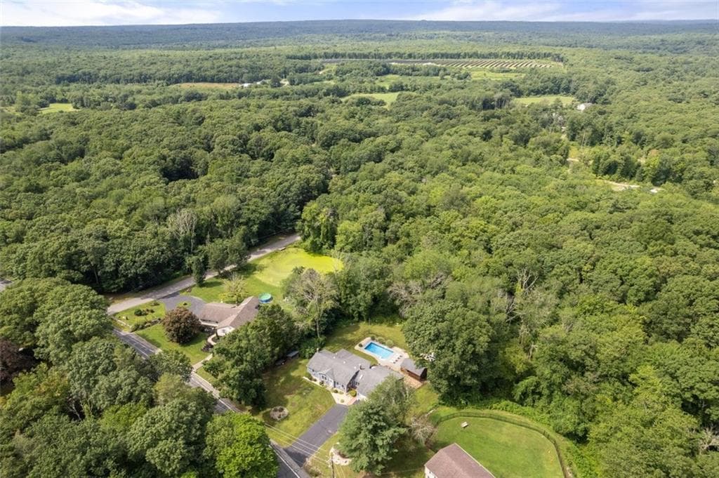 315 Saw Mill Road photo 48