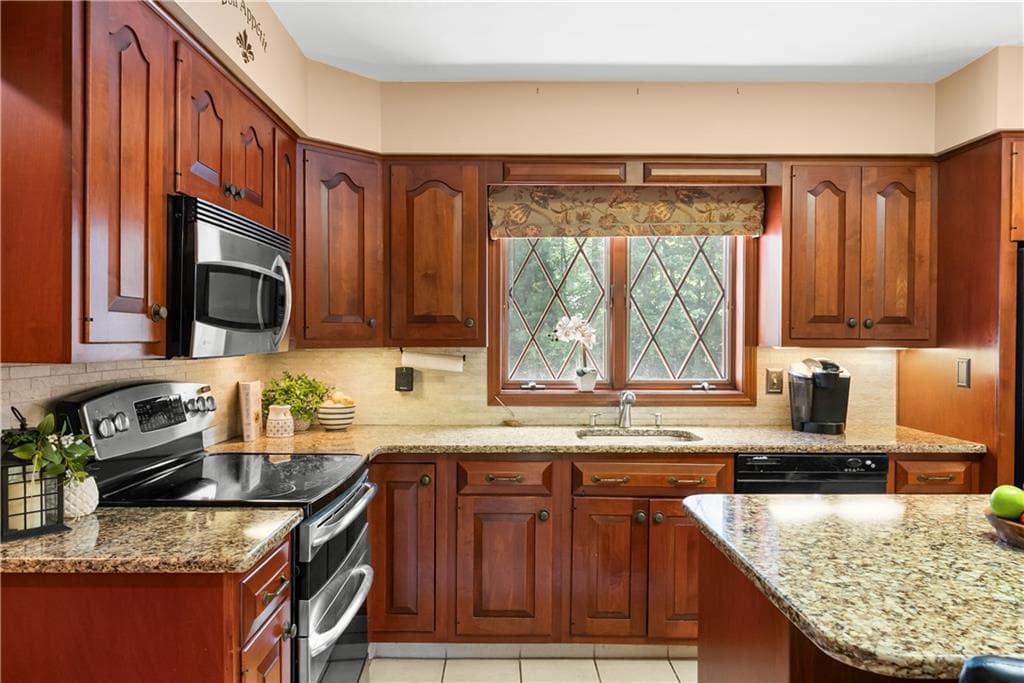 191 Fairway Drive photo 3