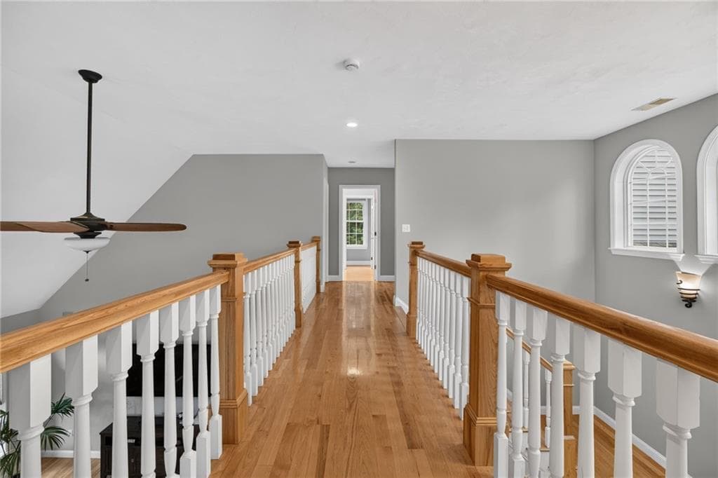 146 Central Street photo 25
