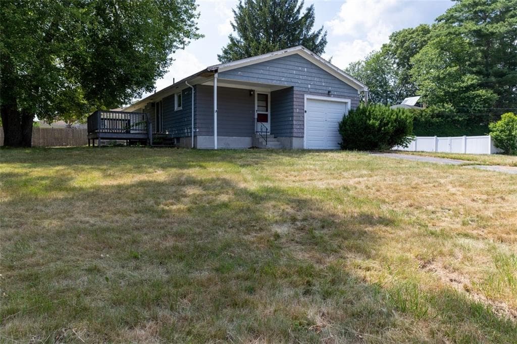 12 Cypress Drive photo 3