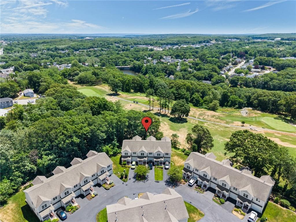 Condominium at 45 Silver Cup Circle, West Warwick, photo 7 of 21