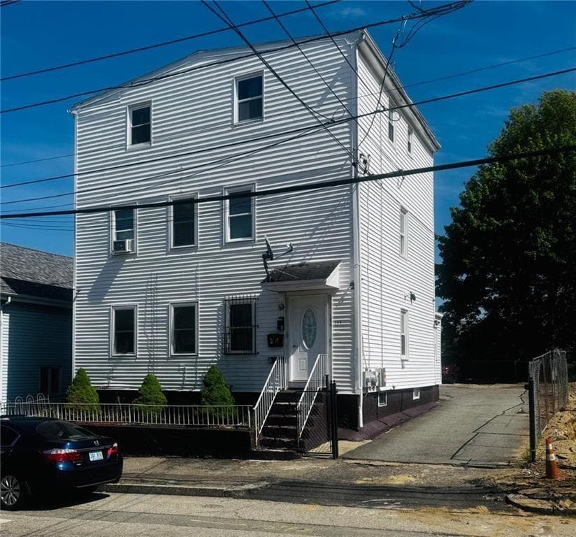 194 Pavilion Avenue