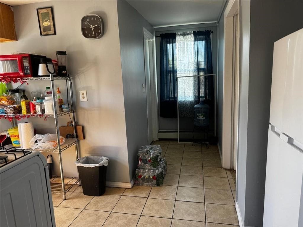 Multi Family at 194 Pavilion Avenue, Providence, photo 24 of 34