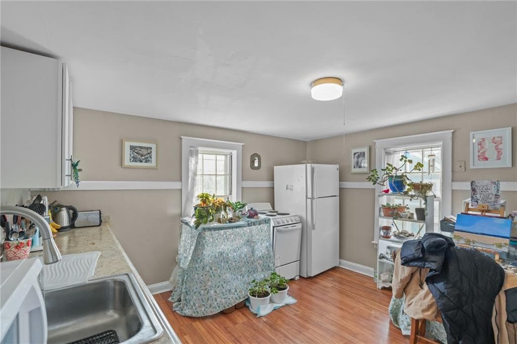 32 Houston Avenue photo 36