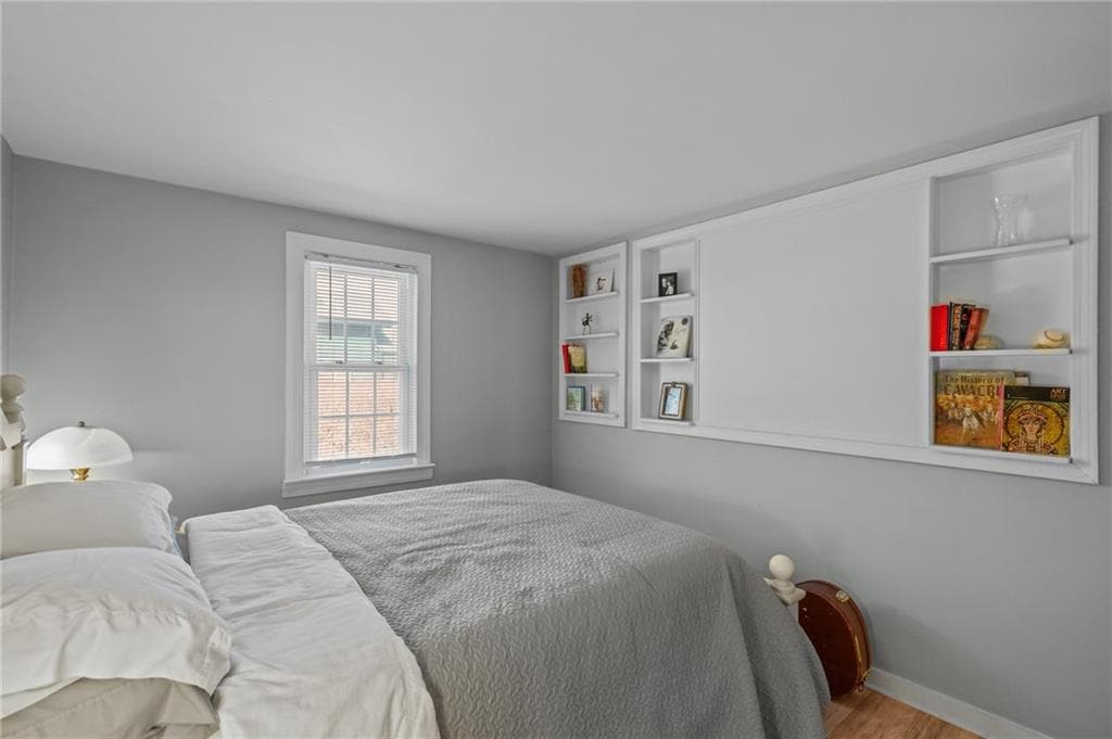 32 Houston Avenue photo 20