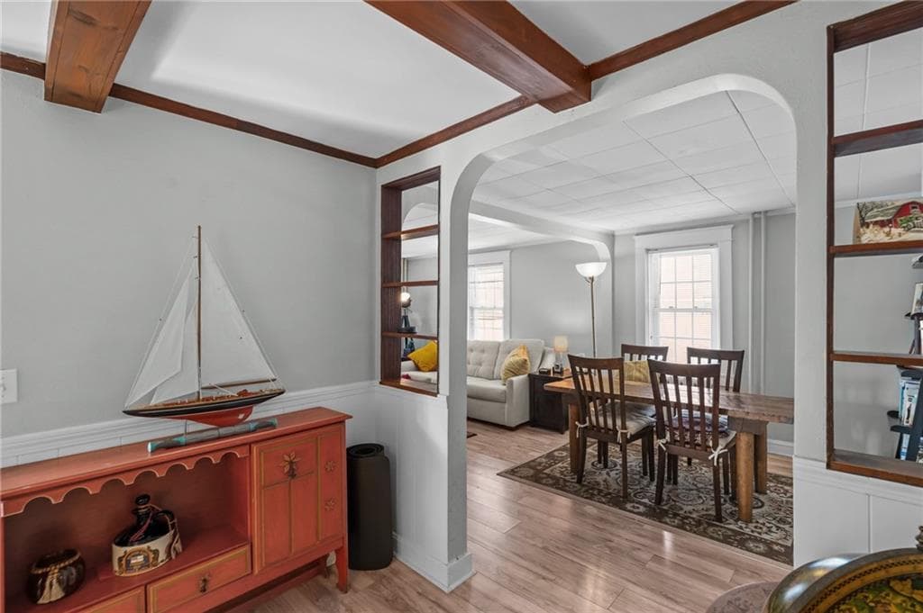 32 Houston Avenue photo 18