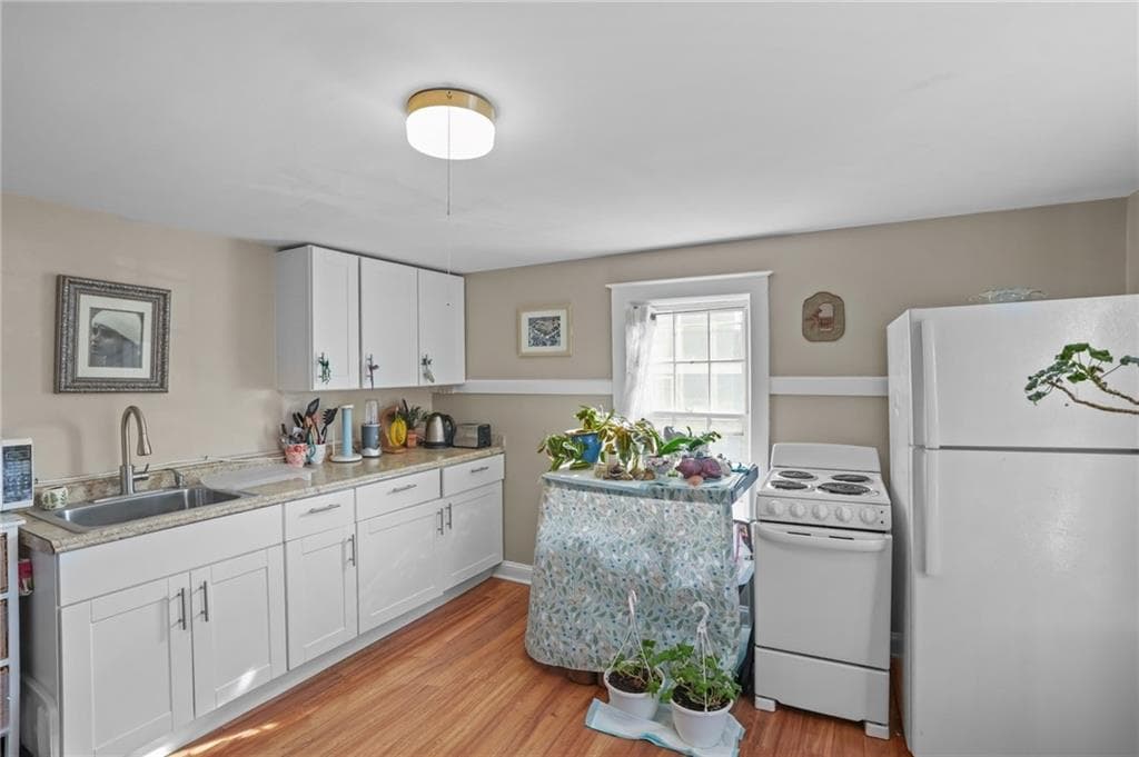 32 Houston Avenue photo 37
