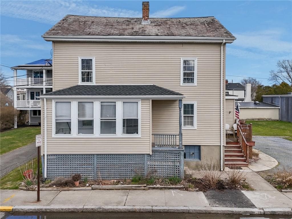 32 Houston Avenue photo 40
