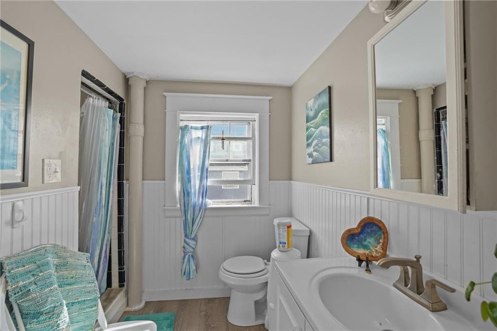 32 Houston Avenue photo 35