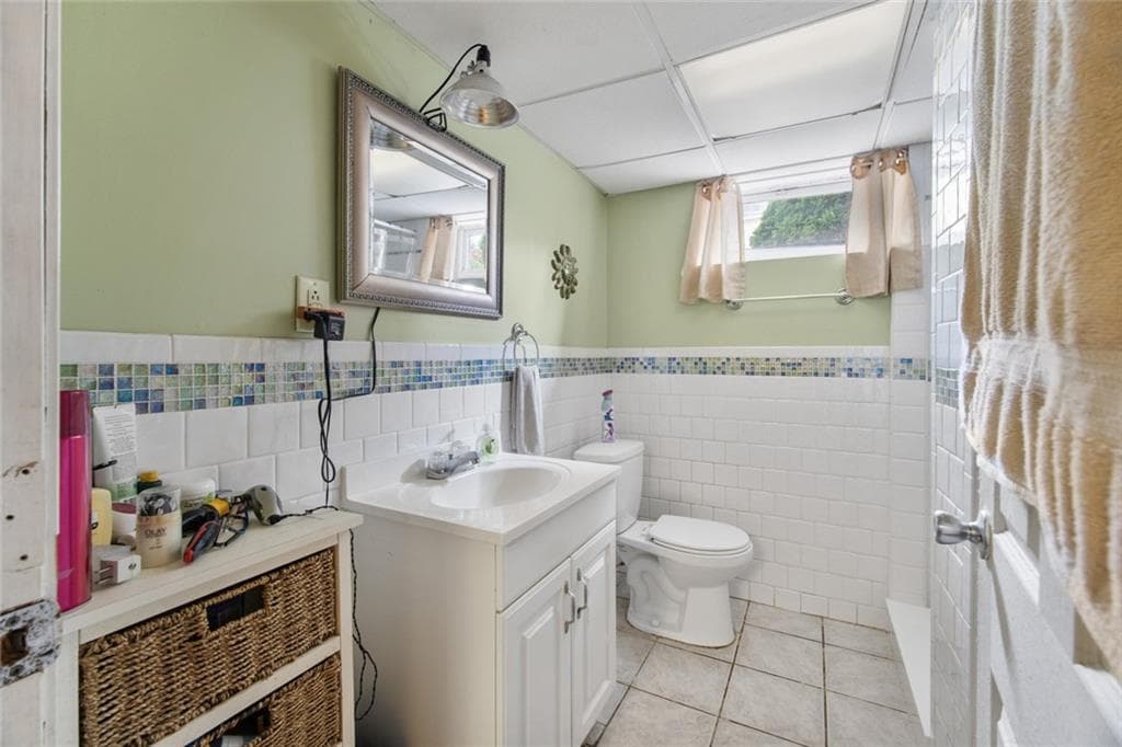 160 Richard Street photo 13