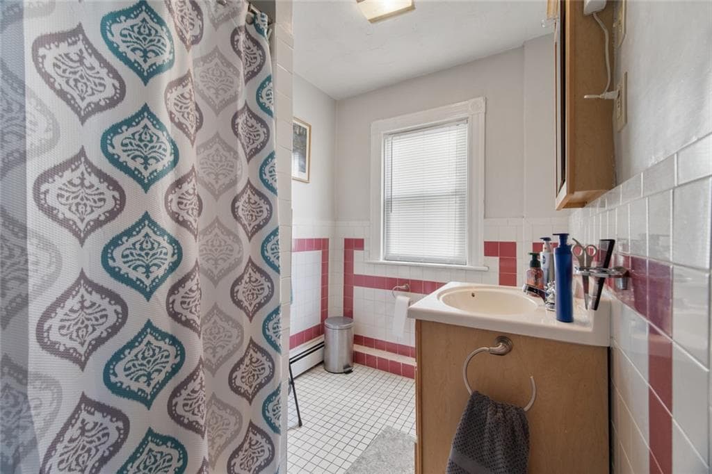 160 Richard Street photo 14