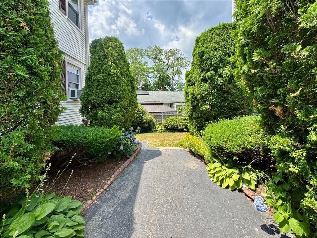 37 Harmony Drive photo 9