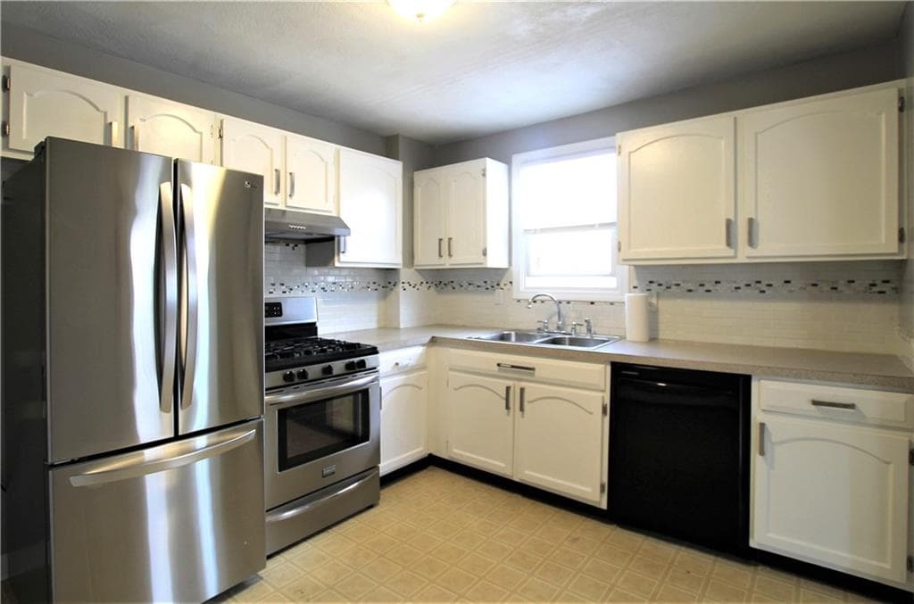 37 Harmony Drive photo 4