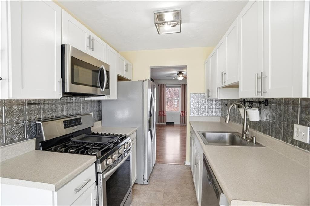 200 Heroux Boulevard UNIT 205 photo 8
