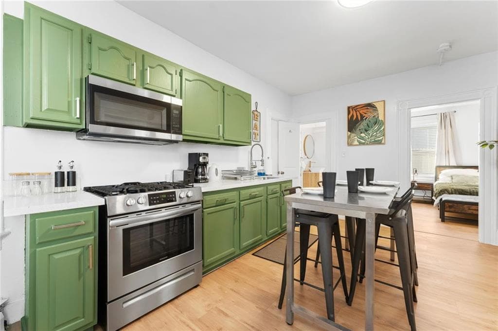 Multi Family at 792 Atwells Avenue, Providence, photo 11 of 47