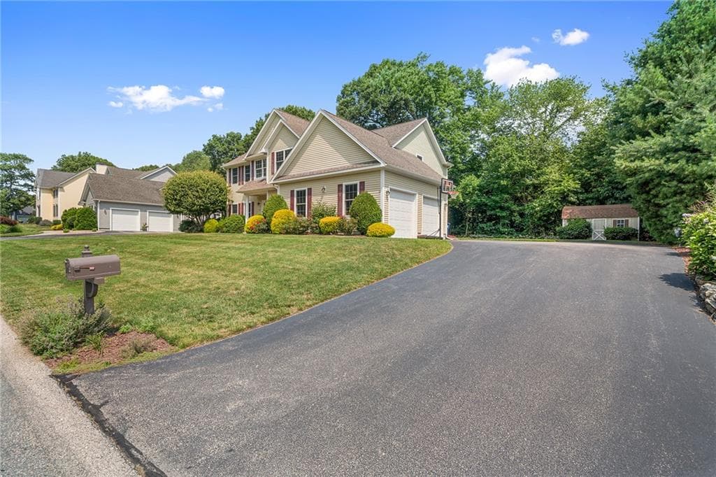 Single Family Residence at 128 Windmill Drive, South Kingstown, photo 47 of 50