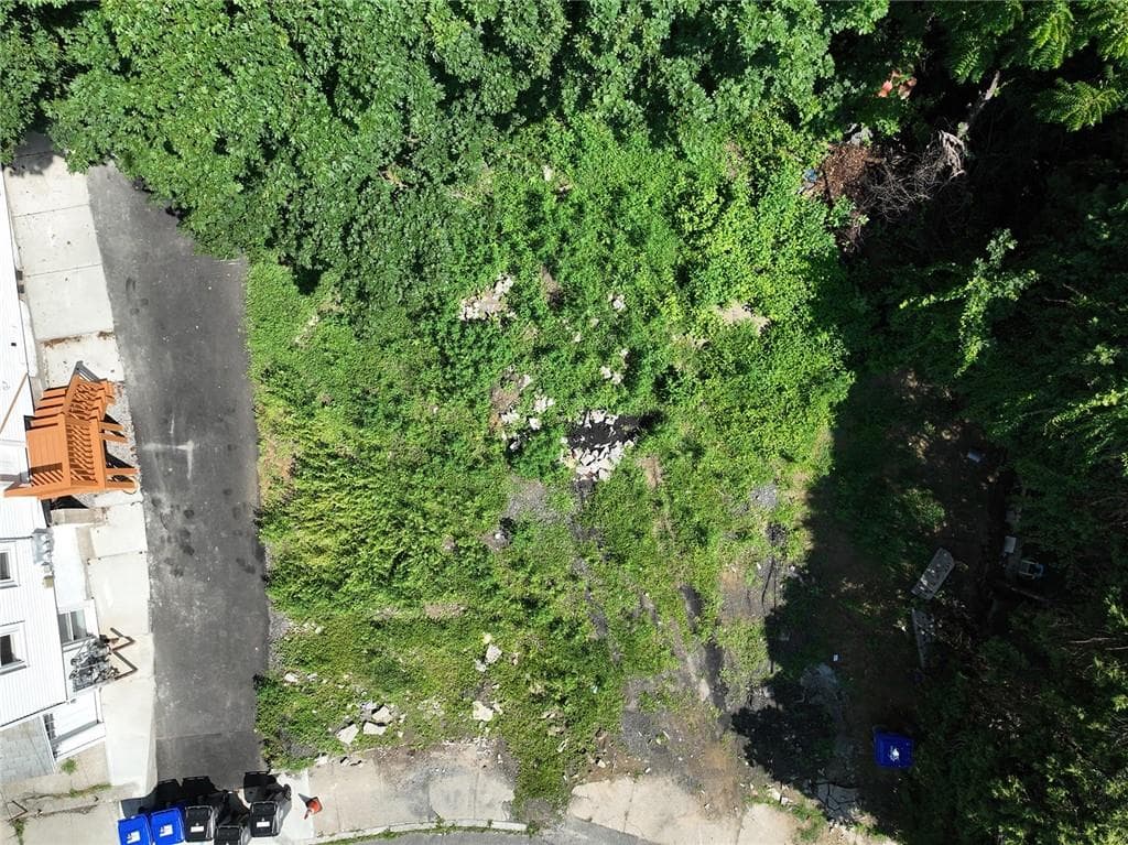 Unimproved Land at 376 Hawkins Street, Providence, photo 5 of 10