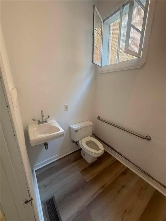 134 Rathbun Street photo 6