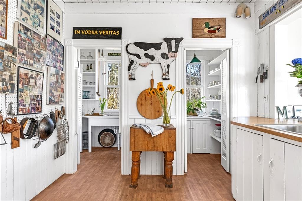 26 East Hills Road photo 15