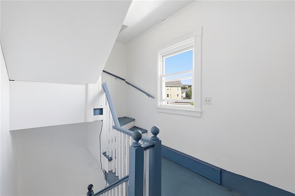 Multi Family at 374 Douglas Avenue, Providence, photo 13 of 23