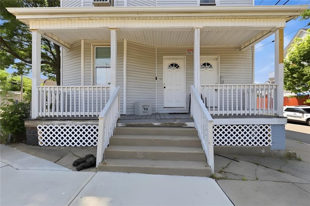 Multi Family at 374 Douglas Avenue, Providence, photo 4 of 23
