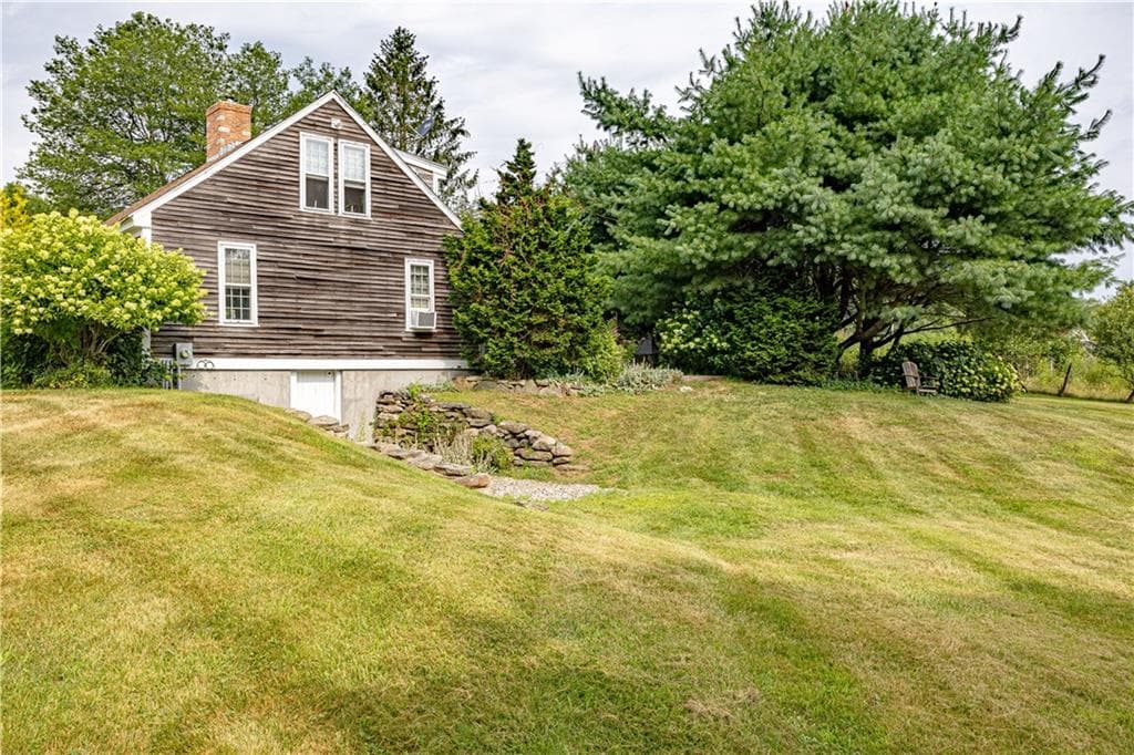 Single Family Residence at 93 Moosup Valley Road, Foster, photo 4 of 37