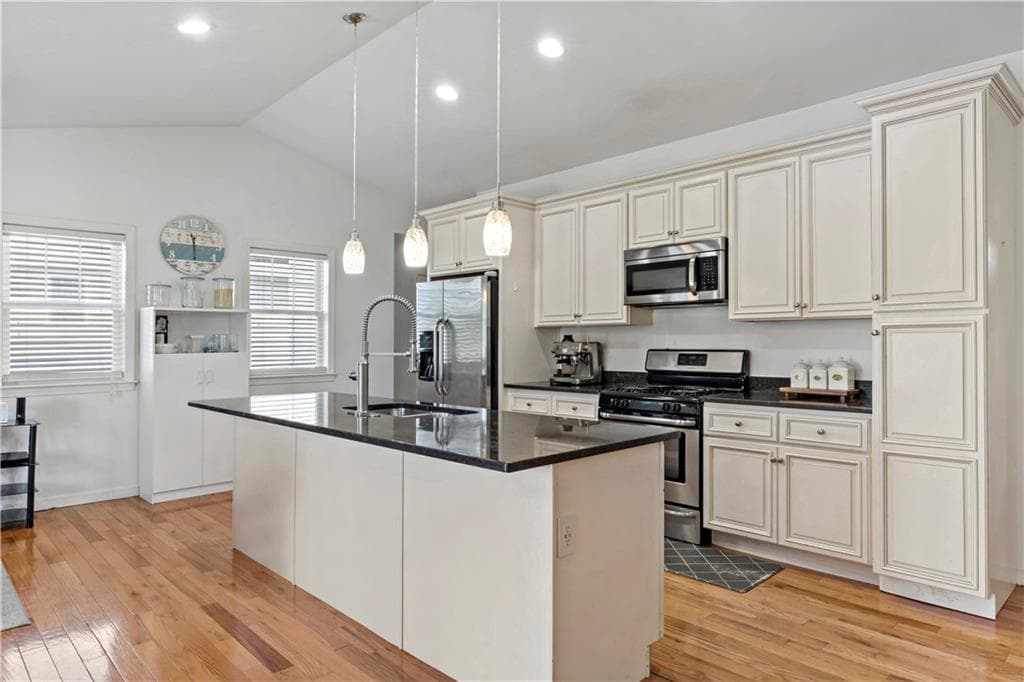 139 Danielle Drive photo 9