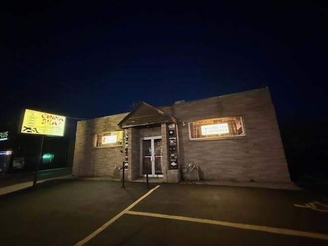 1278 Post Road photo 9