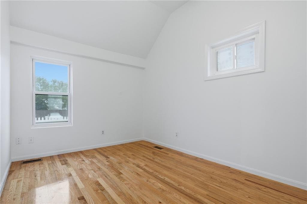 61 West Warwick Avenue photo 7